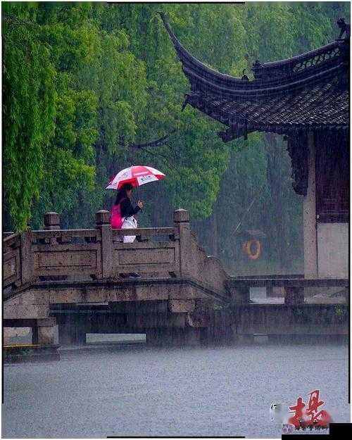 热血无赖中独特的打开雨伞别样技巧揭秘